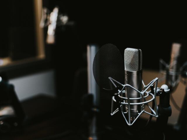 Best Microphone For Voice Acting In 2026: Pro Picks For Clear, Characterful Performances