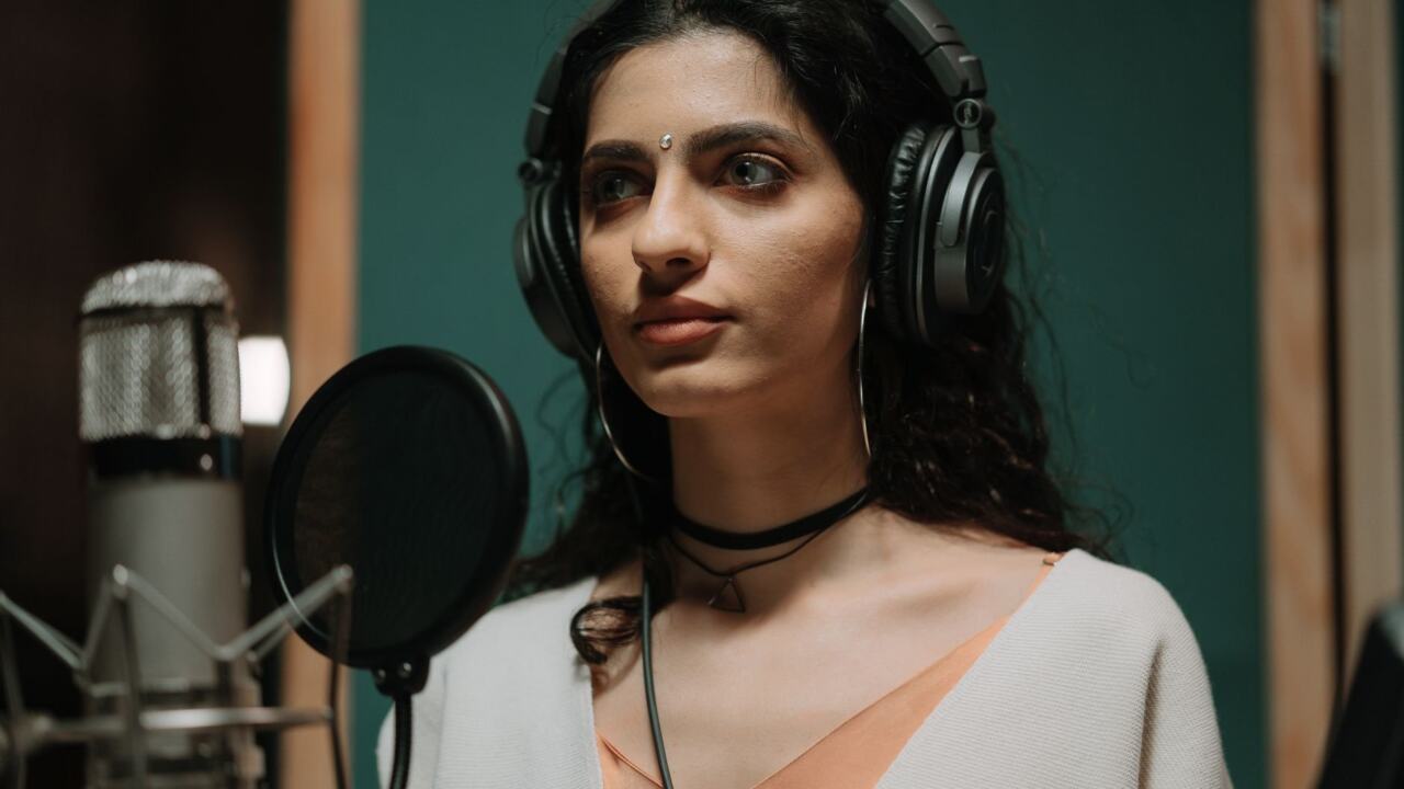 British Voice Over: How To Choose The Right Accent, Style, And Talent In 2026