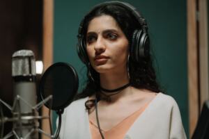 british voice over